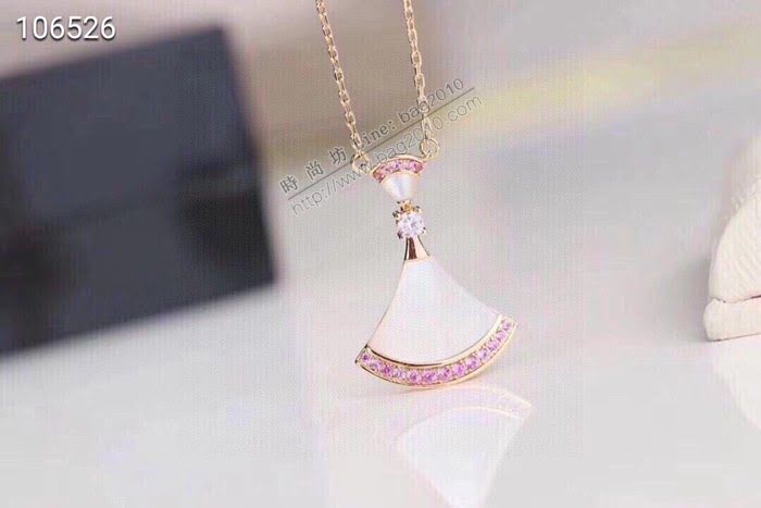 Bvlgari飾品 寶格麗粉鑽貝殼裙子項鏈 亞金18k金鑲白母貝扇形裙子鑽項鏈  zgbq3117
